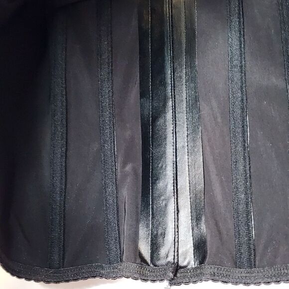 0X 12W Torrid Large Black Pleather Panty Set Lingerie Pinup Plussize Sweetheart - Picture 6 of 10